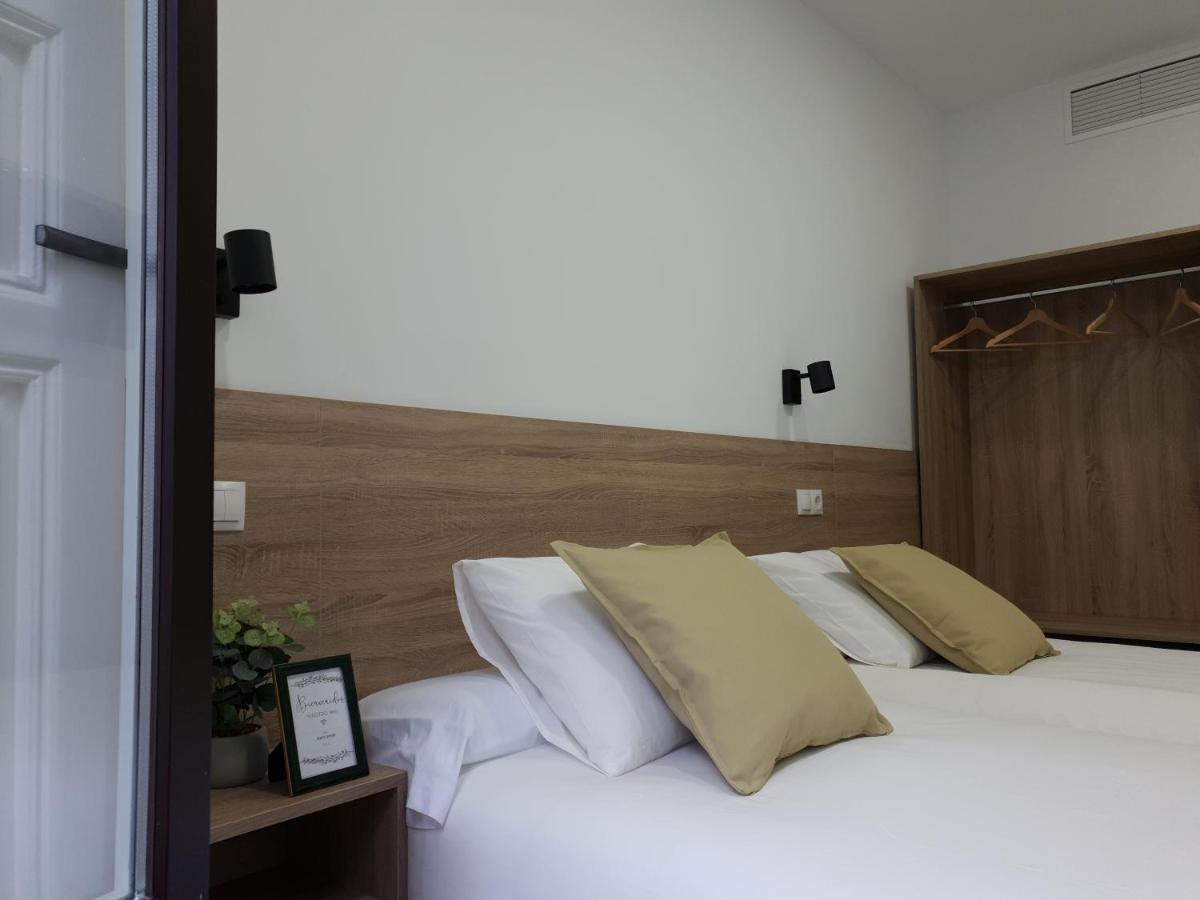 Norte Oviedo Rooms Madrid Bagian luar foto