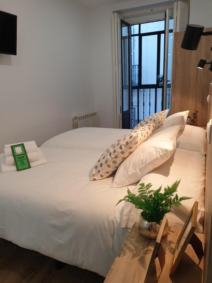 Norte Oviedo Rooms Madrid Bagian luar foto