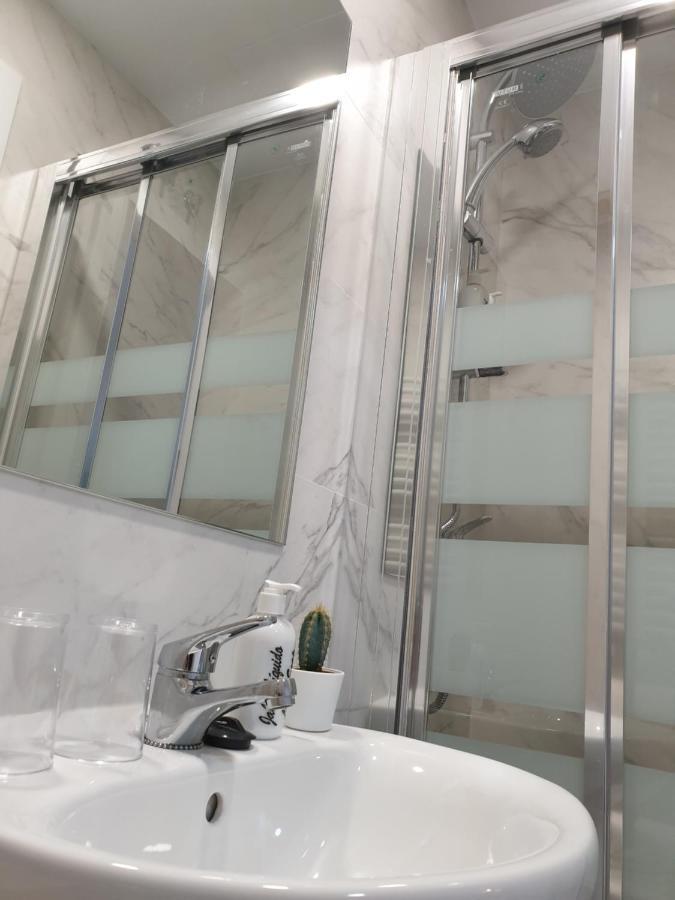 Norte Oviedo Rooms Madrid Bagian luar foto