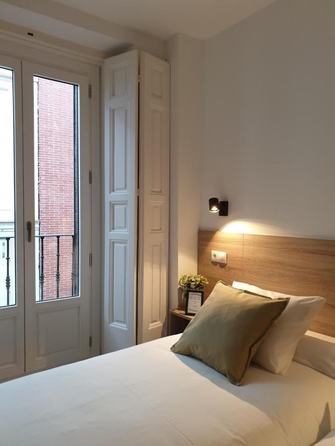 Norte Oviedo Rooms Madrid Bagian luar foto