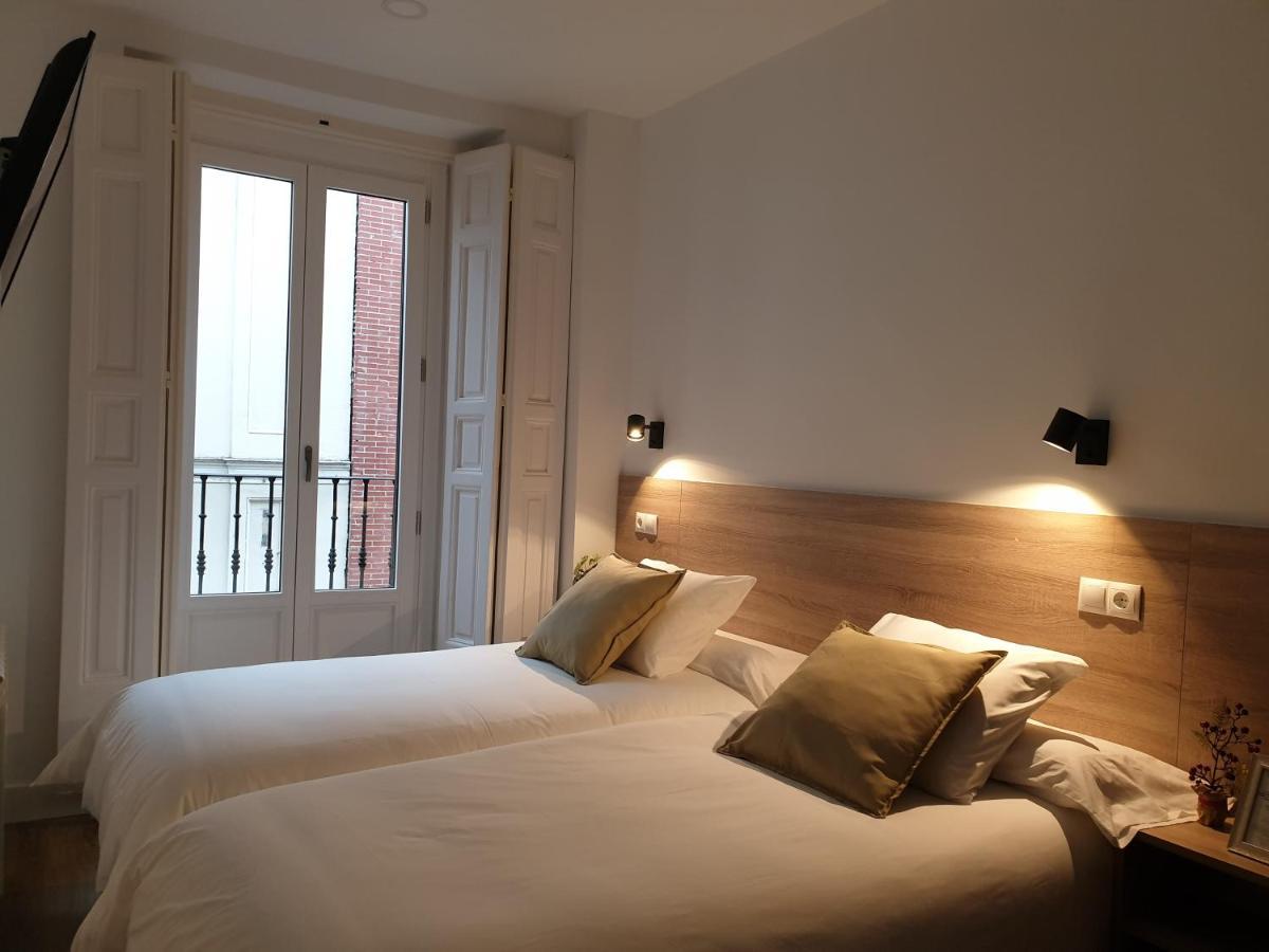Norte Oviedo Rooms Madrid Bagian luar foto